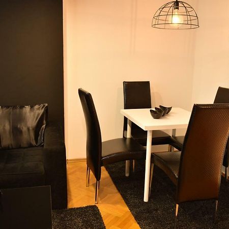 Naumovski Apartments سكوبجي المظهر الخارجي الصورة
